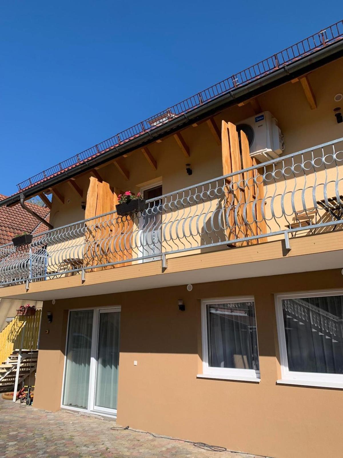 Molnar Apartman Zamardi Exterior photo